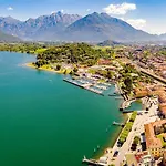 Sole 1 Terrassen Mit Pool Og Колико