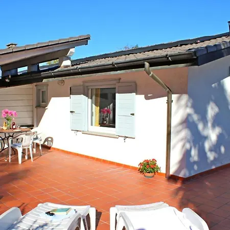 Sole 1 Terrassen Mit Pool Og 아파트